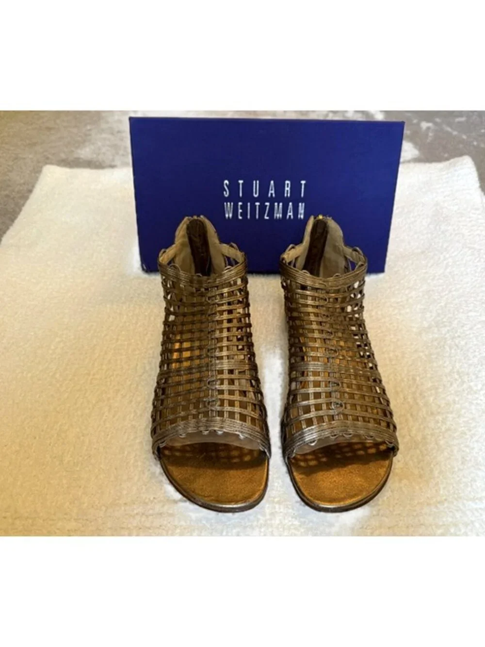 Stuart Weitzman Metallic Woven Cage Sandals With Box - size 8